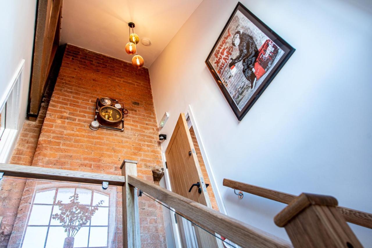 Villa Vip 3Br Grade2 Luxurious Industrial House With Wood Fire, Electric Blinds And Big Cast Iron Windows In The Heart Of The Jq Birmingam Exterior foto