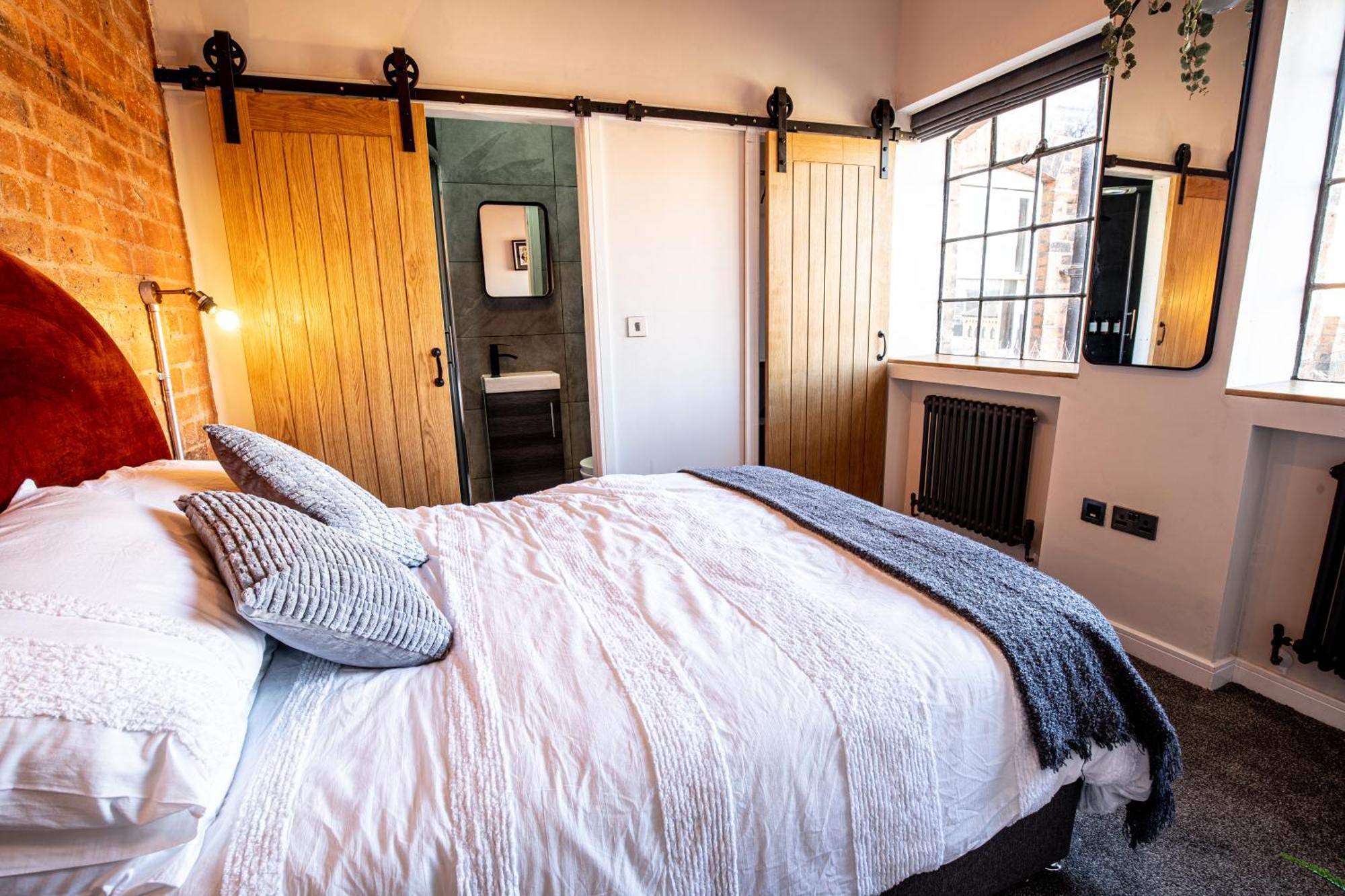 Villa Vip 3Br Grade2 Luxurious Industrial House With Wood Fire, Electric Blinds And Big Cast Iron Windows In The Heart Of The Jq Birmingam Exterior foto